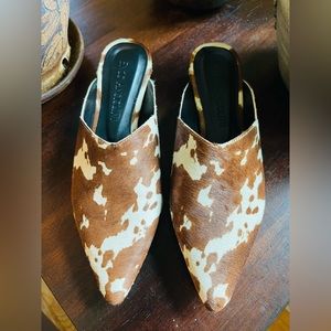 NWT Enzo Angiolini Raysell Slide in Cow Hair | Size 8.5